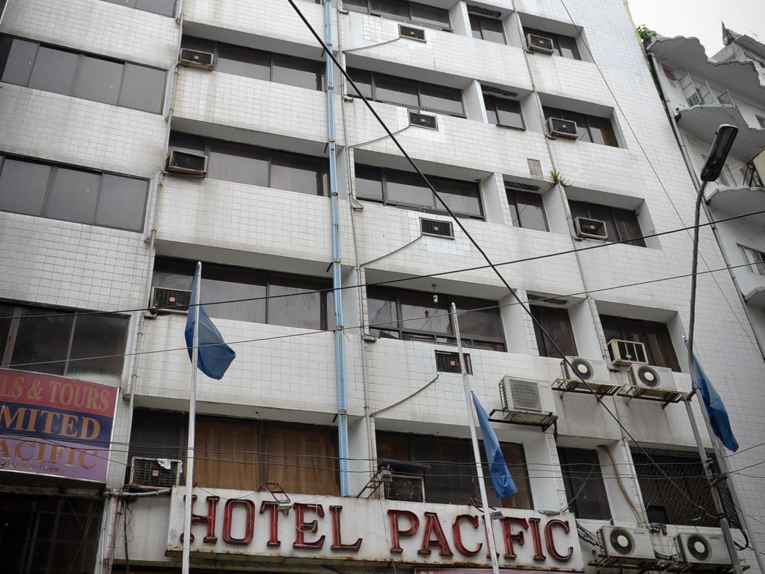 Hotel Pacific Дака Екстериор снимка
