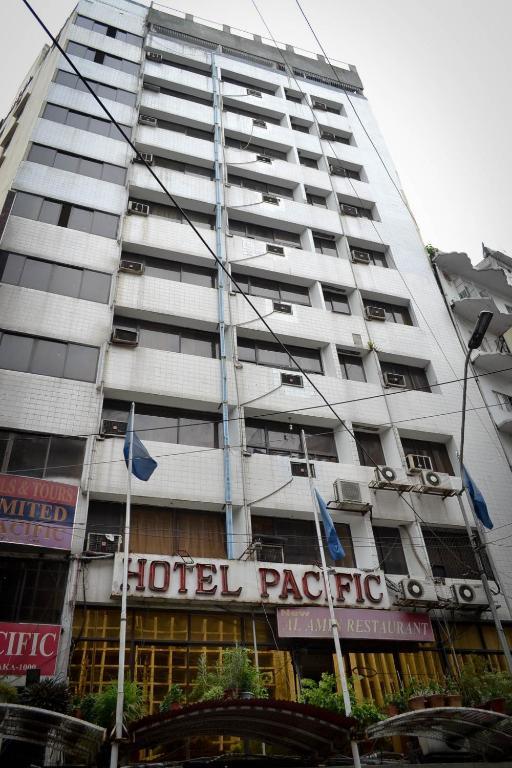 Hotel Pacific Дака Екстериор снимка